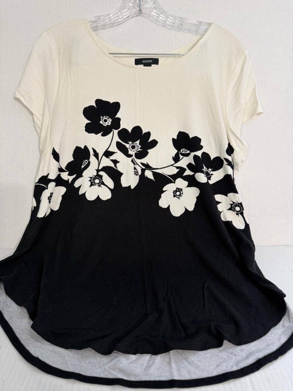 Alfani Black and Cream Floral Split-Color Short Sleeve blouse